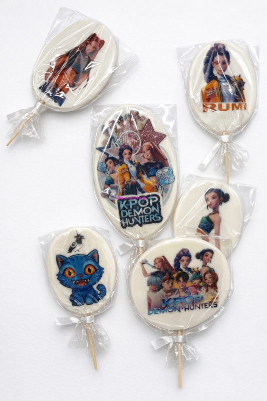 Cukrové dekorácia Demon Hunters set